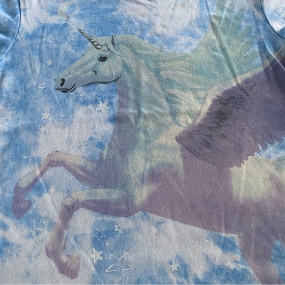 Unicorn TShirt - Picture 2 of 4